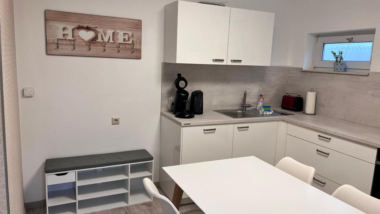 Awad'S White Apartment 러스트 외부 사진
